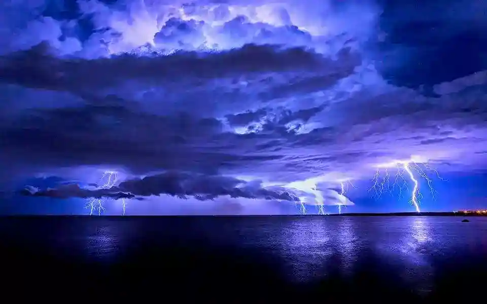 Lightning Dream Meaning & Interpretation